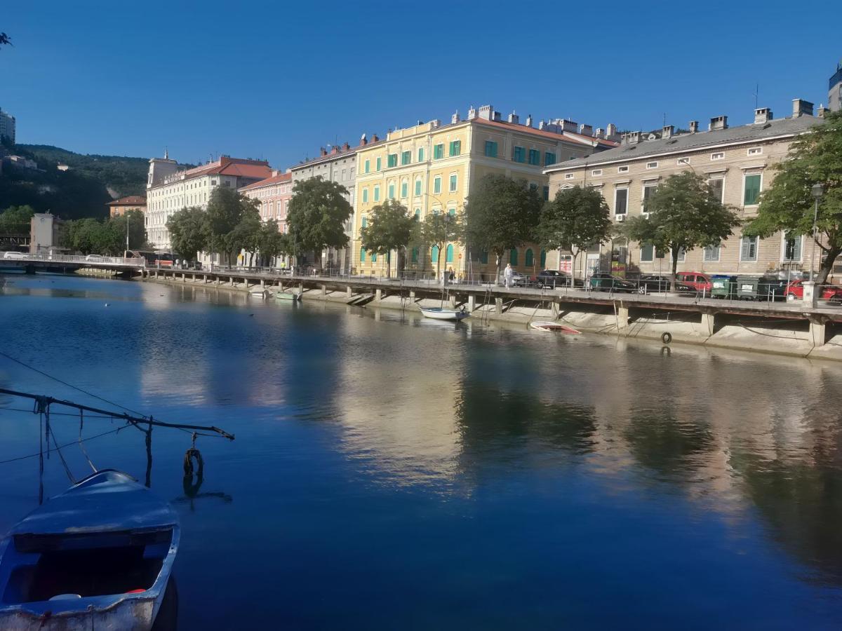 Market&Art square studio apartment 5 Rijeka Extérieur photo