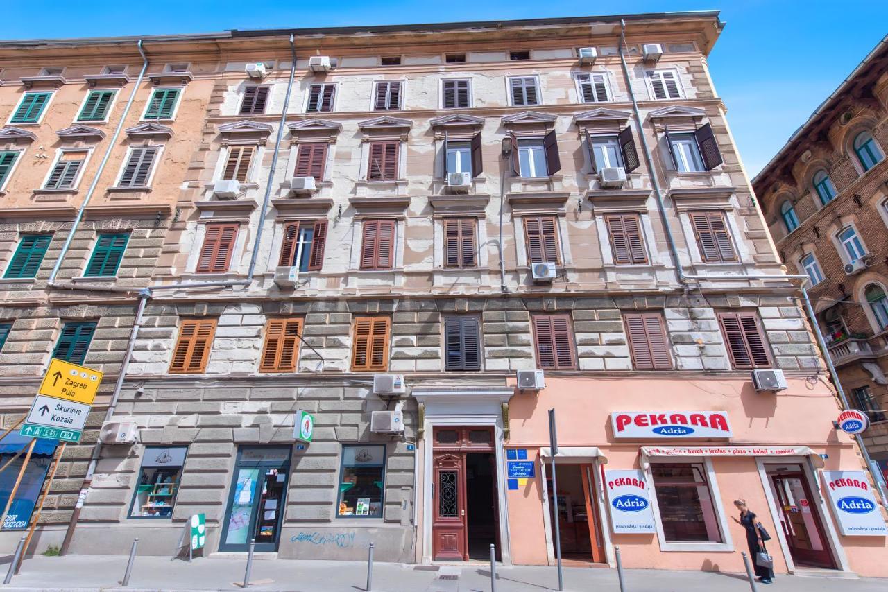 Market&Art square studio apartment 5 Rijeka Extérieur photo